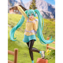 Hatsune Miku Holiday Memories Mountain Climbing - Super Retro
