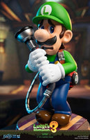 Luigi's Mansion 3 - Luigi 9" PVC Statue - Super Retro